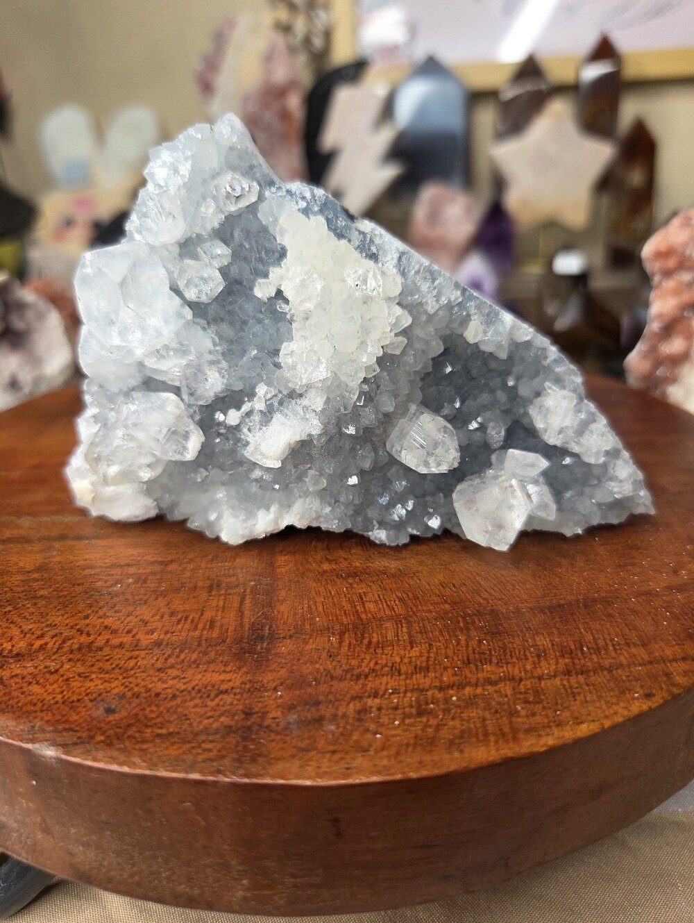 Apophyllite Freeform (Inhances Intuition)